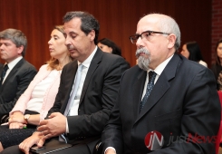 Governo e Apifarma assinam Acordo que representa 160 milhões de euros de redução da despesa com medicamentos (24 de junho)